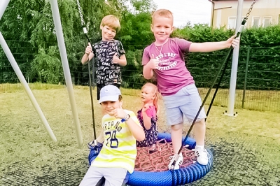 Bezpieczny własny plac zabaw